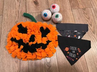 🎃HALLOWEEN SÚŤAŽ🎃 Vyhraj strašidelný box pre svojho psíka Podmienky: 1. Dať follow na našu stránku 2. Do komentára označiť...